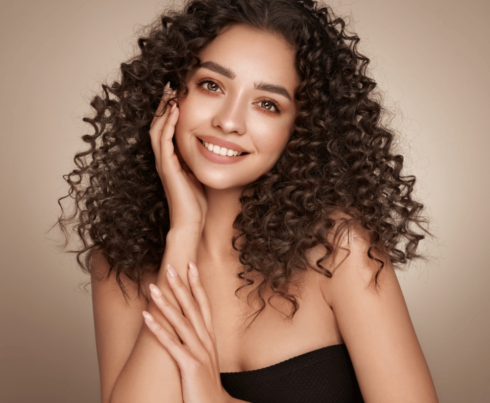 Біозавивка чи хімія: у чому різниця? - Bomba Bomba - Дізнайтесь, чим біозавивка відрізняється від хімічної: склад, ефект, безпека. Поради майстрів та реальні факти без міфів — читайте на Bomba.